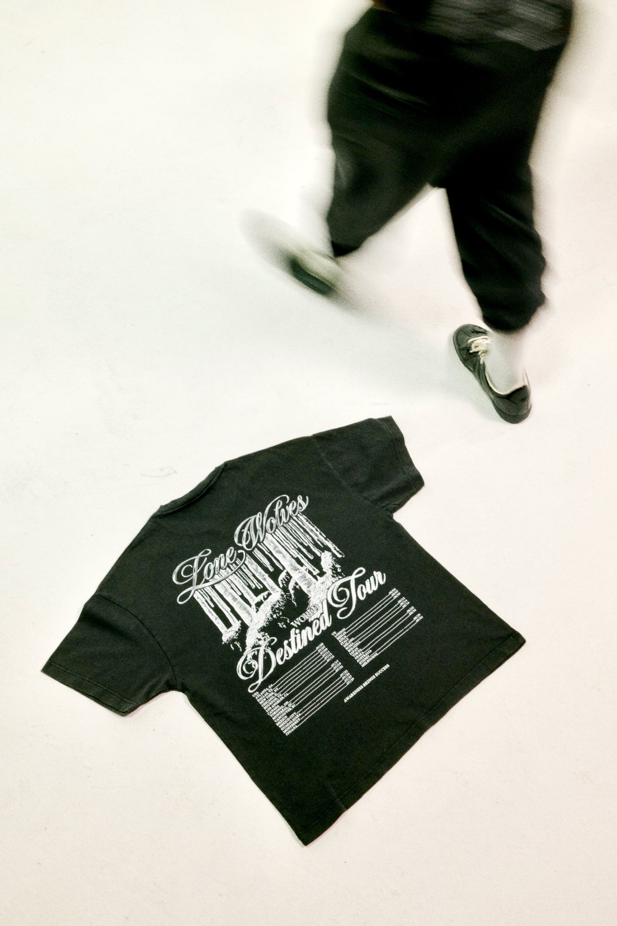 OVERSIZED T-SHIRT